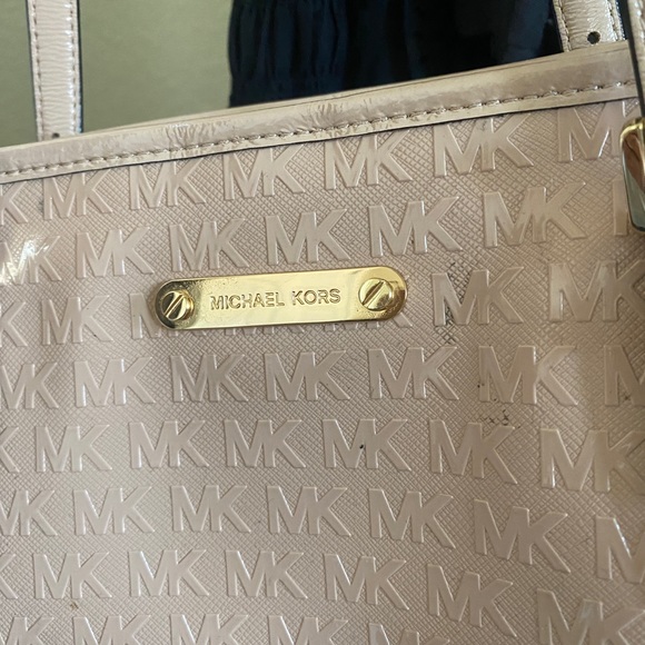 Authentic Michael Kors tots purse - Picture 2 of 13